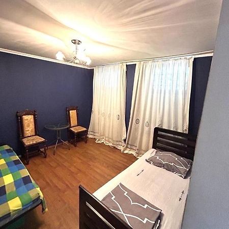 Booboo Flat In Italian Yard Apartment Tbilisi Exterior foto
